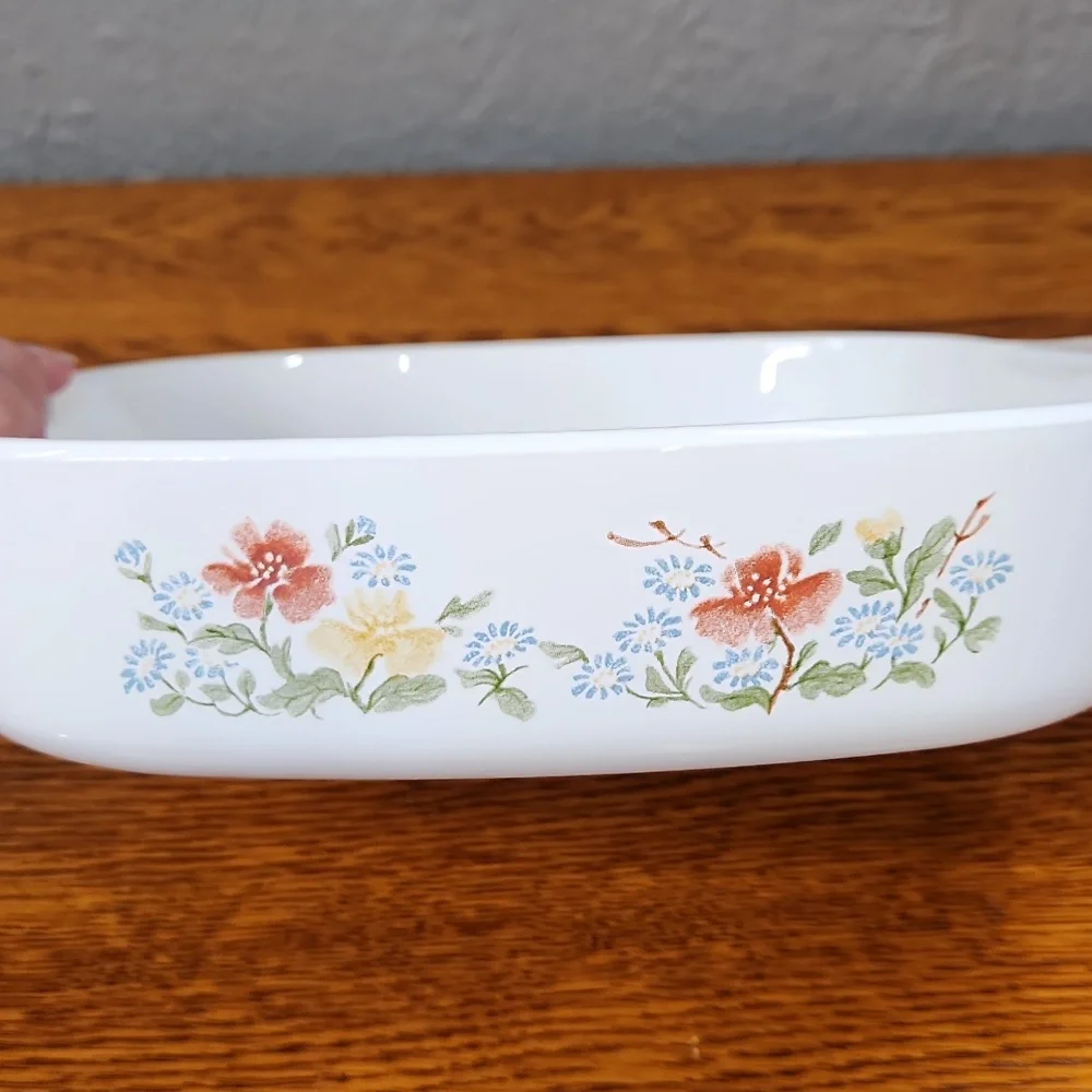 Corningware Autumn Meadow Covered Casserole